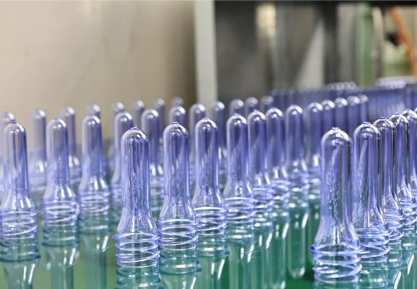 寶捷PET注塑機(jī)透明有色瓶坯解決方案